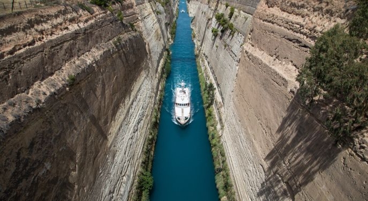 Griechenland Kanal von Korinth Foto iStock Aleksandr Gridnev